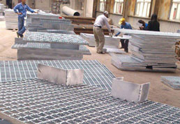 鋼格板廠(chǎng)家車(chē)間